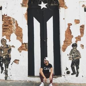 Meet your Posher, Gil